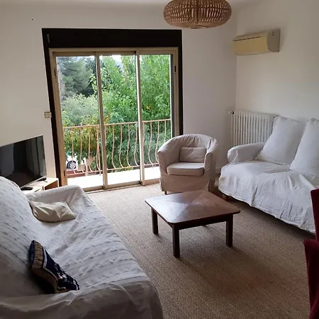 Spacious House With Garden In Downtown Holiday home Six-Fours-les-Plages