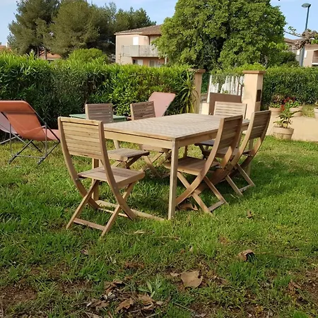 Spacious House With Garden In Downtown *