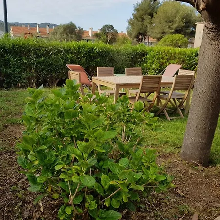 Holiday home Spacious House With Garden In Downtown Six-Fours-les-Plages